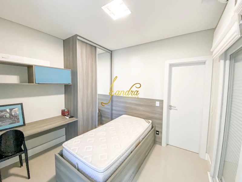 Casa térrea com dois lotes próximo ao mar: 19ª foto da galeria de imagens do imóvel