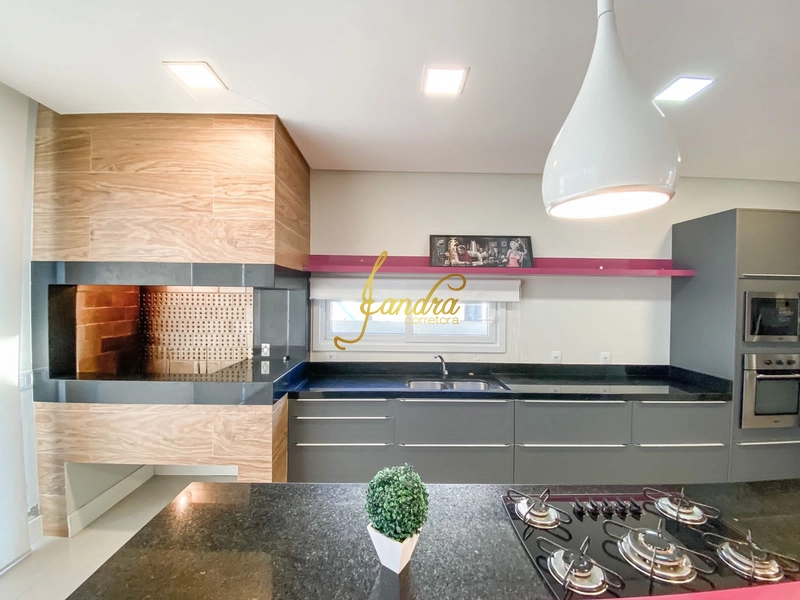 Casa térrea com dois lotes próximo ao mar: 25ª foto da galeria de imagens do imóvel