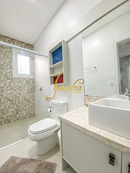 Casa térrea com dois lotes próximo ao mar: 22ª foto da galeria de imagens do imóvel