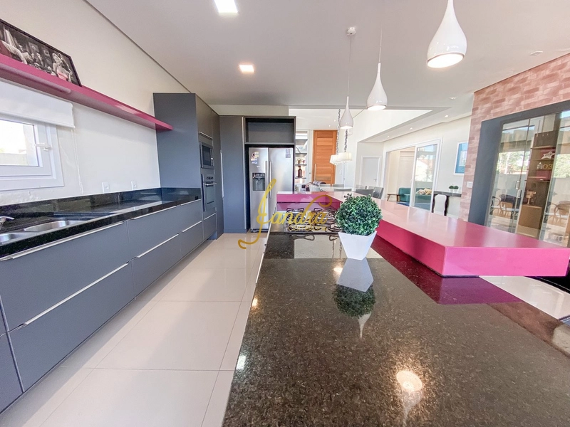 Casa térrea com dois lotes próximo ao mar: 15ª foto da galeria de imagens do imóvel