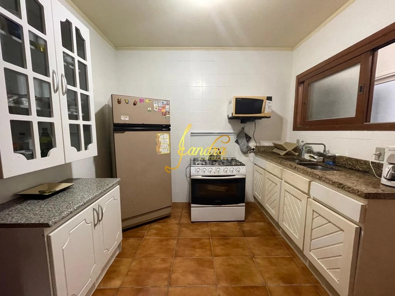 Apartamento coração de Atlântida, com 3 dor. mobiliado e dois box: 4ª foto da galeria de imagens do imóvel
