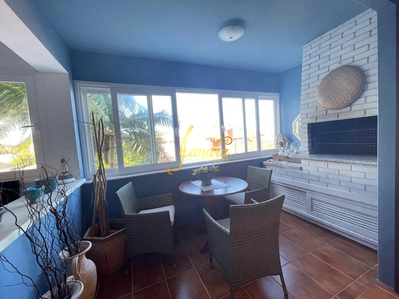 Apartamento coração de Atlântida, com 3 dor. mobiliado e dois box: 6ª foto da galeria de imagens do imóvel