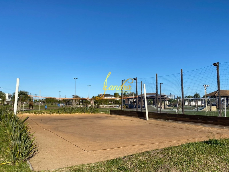 Ótimo lote de esquina com 600m2 perto da infra: 12ª foto da galeria de imagens do imóvel