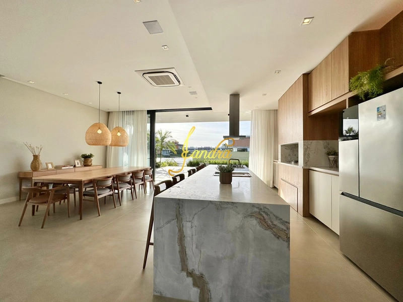 Sobrado beira lago mobiliado e decorado: 8ª foto da galeria de imagens do imóvel