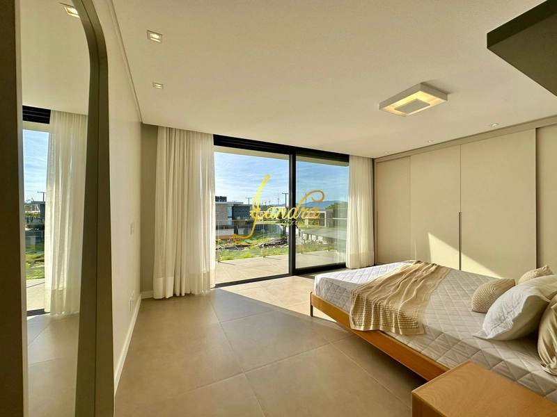 Sobrado beira lago mobiliado e decorado: 38ª foto da galeria de imagens do imóvel