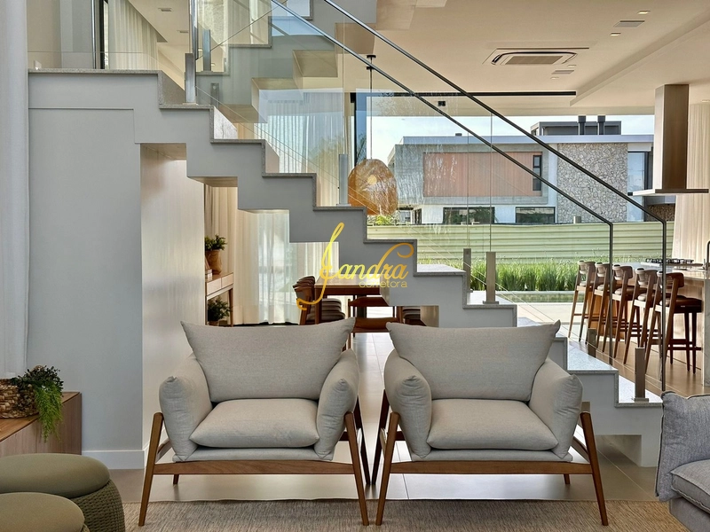 Sobrado beira lago mobiliado e decorado: 4ª foto da galeria de imagens do imóvel