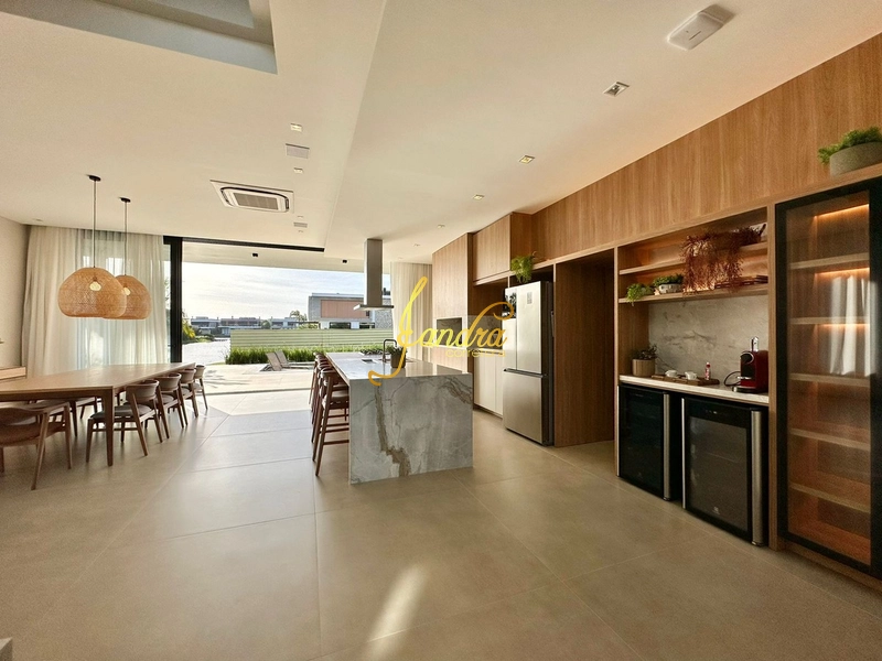 Sobrado beira lago mobiliado e decorado: 12ª foto da galeria de imagens do imóvel