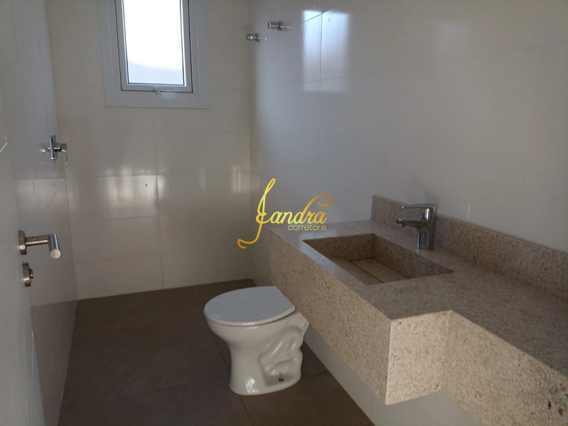 Casa térrea com dois lotes próximo ao mar: 30ª foto da galeria de imagens do imóvel