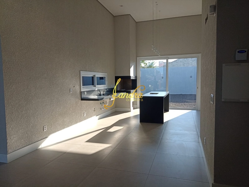 Casa térrea com dois lotes próximo ao mar: 12ª foto da galeria de imagens do imóvel