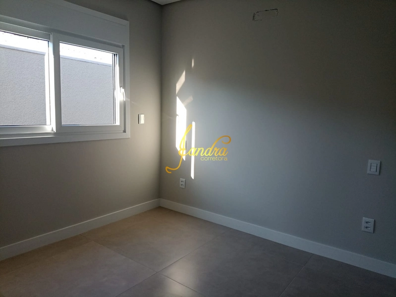 Casa térrea com dois lotes próximo ao mar: 21ª foto da galeria de imagens do imóvel