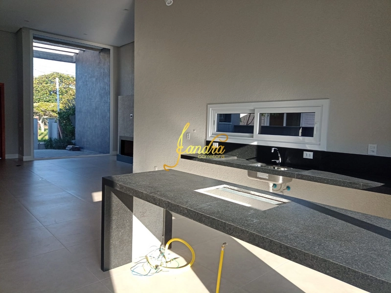 Casa térrea com dois lotes próximo ao mar: 9ª foto da galeria de imagens do imóvel