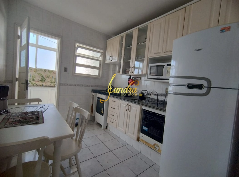 Apartamento com sacada e vista mar: 13ª foto da galeria de imagens do imóvel