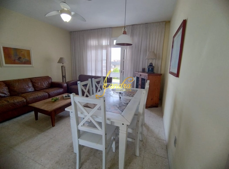 Apartamento com sacada e vista mar: 3ª foto da galeria de imagens do imóvel