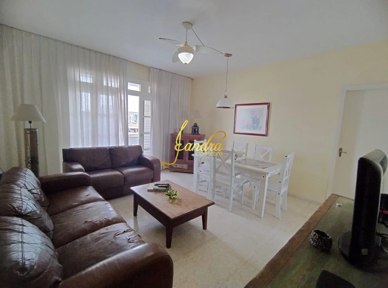 Apartamento com sacada e vista mar: 1ª foto da galeria de imagens do imóvel