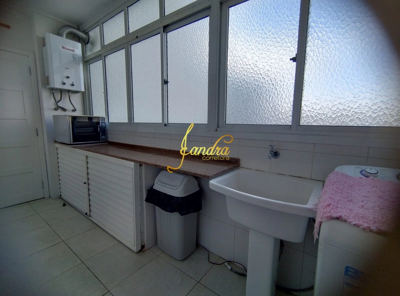 Apartamento beira mar, com vista e sacada: 9ª foto da galeria de imagens do imóvel