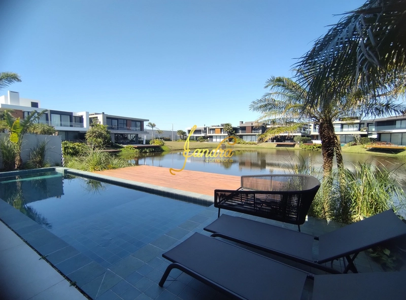 Sobrado com 06 suítes e piscina aquecida: 55ª foto da galeria de imagens do imóvel