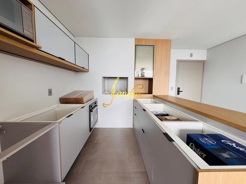 Apartamento com 03 suítes de frente, 3 vagas de garagem semi mobiliado: 4ª foto da galeria de imagens do imóvel