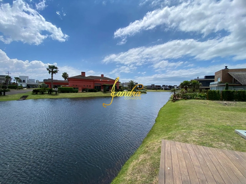 Sobrado com piscina, 06 suítes, mobiliado e decorado: 53ª foto da galeria de imagens do imóvel