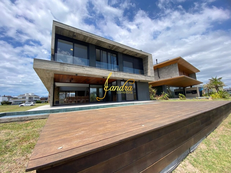 Sobrado com piscina, 06 suítes, mobiliado e decorado: 45ª foto da galeria de imagens do imóvel