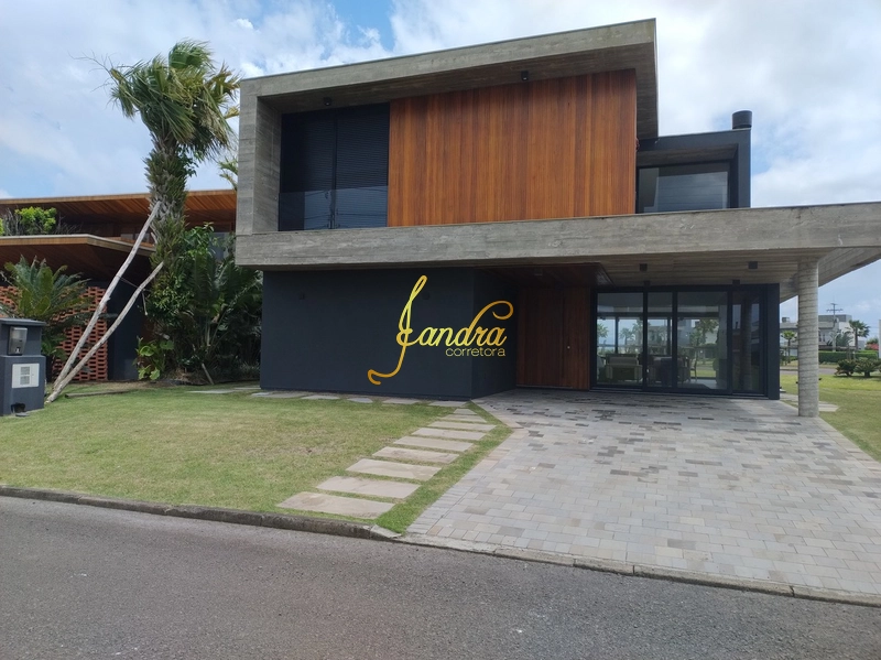 Sobrado com piscina, 06 suítes, mobiliado e decorado: 57ª foto da galeria de imagens do imóvel