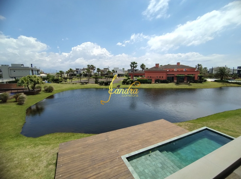 Sobrado com piscina, 06 suítes, mobiliado e decorado: 55ª foto da galeria de imagens do imóvel