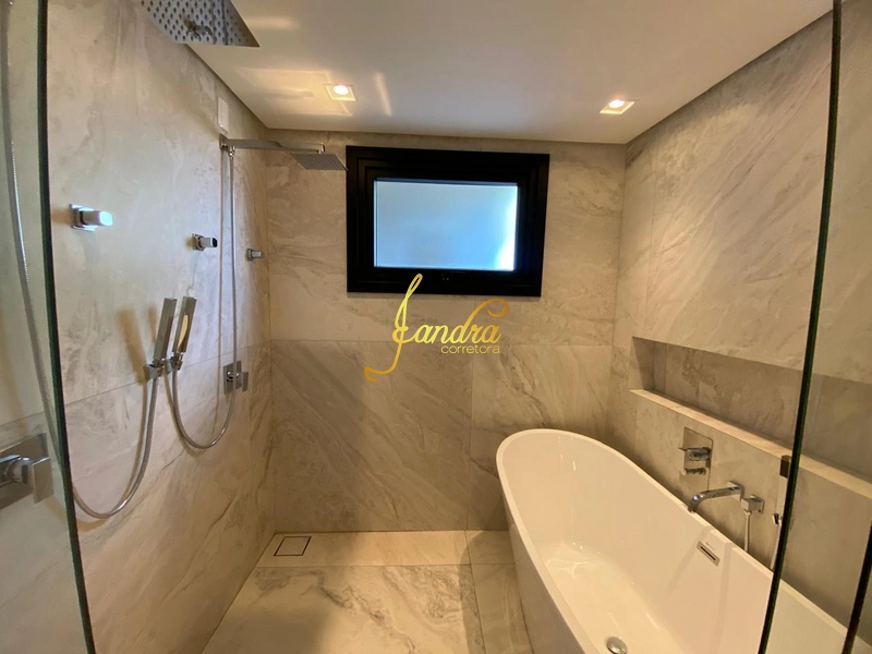 Sobrado com piscina, 06 suítes, mobiliado e decorado: 17ª foto da galeria de imagens do imóvel