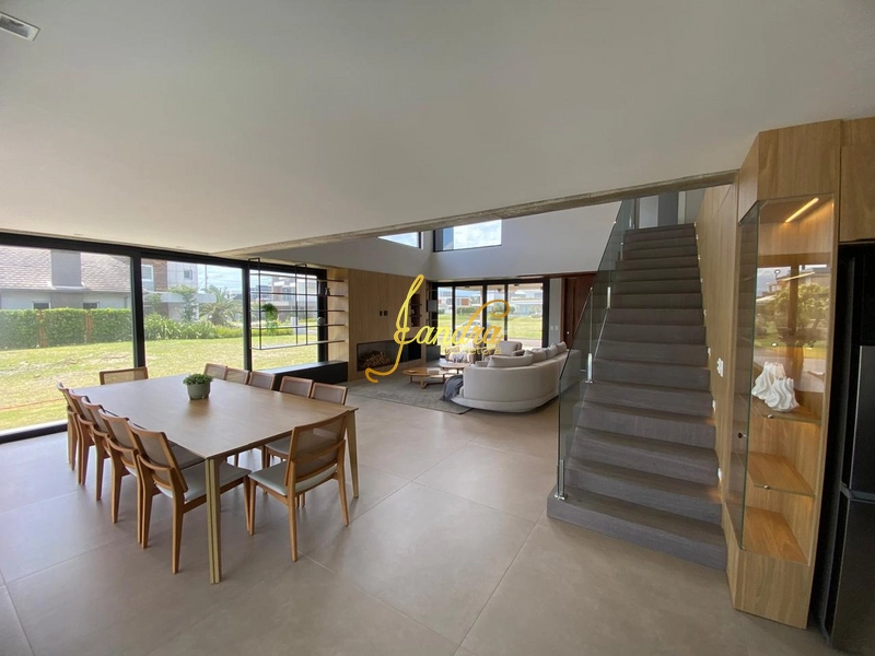 Sobrado com piscina, 06 suítes, mobiliado e decorado: 40ª foto da galeria de imagens do imóvel