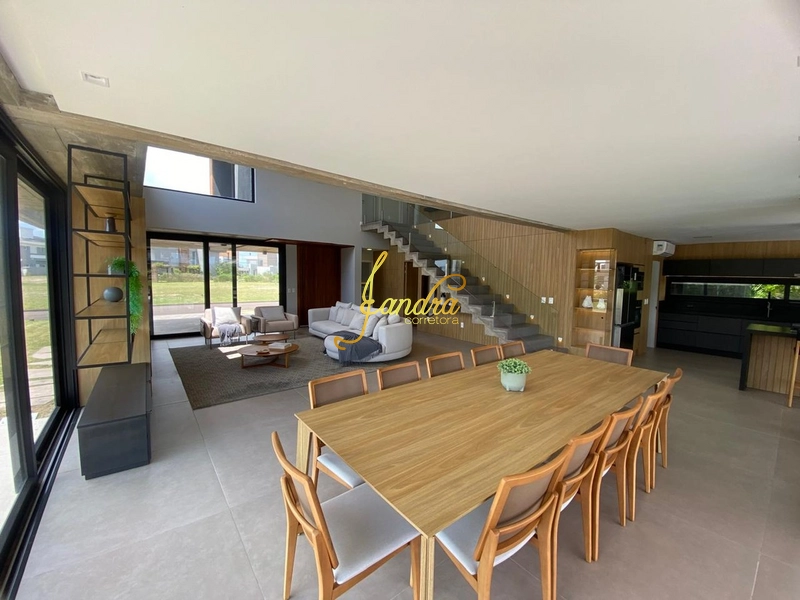 Sobrado com piscina, 06 suítes, mobiliado e decorado: 52ª foto da galeria de imagens do imóvel