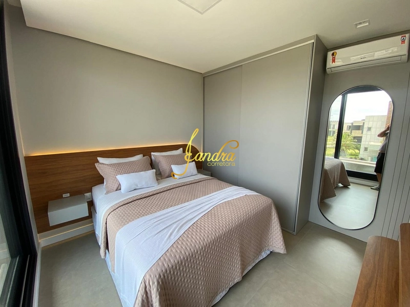 Sobrado com piscina, 06 suítes, mobiliado e decorado: 2ª foto da galeria de imagens do imóvel