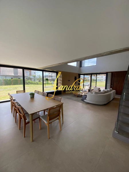 Sobrado com piscina, 06 suítes, mobiliado e decorado: 29ª foto da galeria de imagens do imóvel