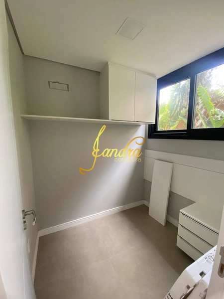 Sobrado com piscina, 06 suítes, mobiliado e decorado: 35ª foto da galeria de imagens do imóvel