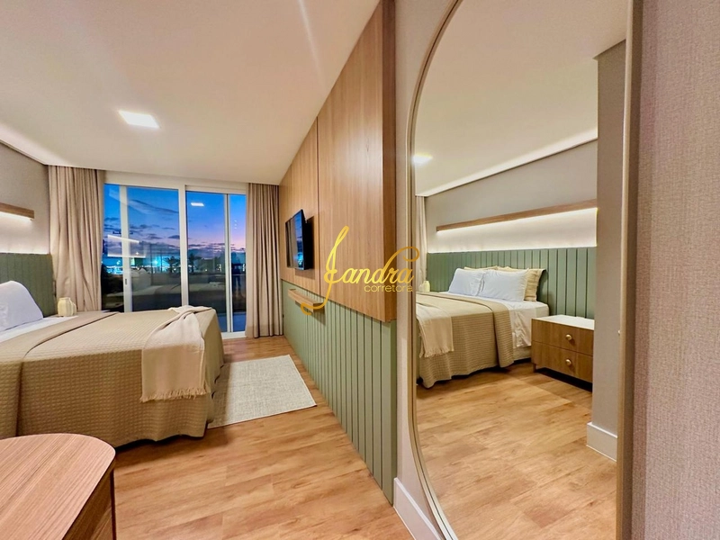 Sobrado mobiliado e decorado com 05 suítes e piscina em concreto: 52ª foto da galeria de imagens do imóvel