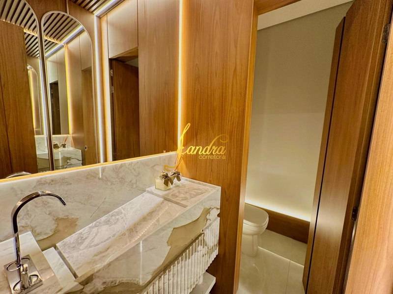 Sobrado mobiliado e decorado com 05 suítes e piscina em concreto: 39ª foto da galeria de imagens do imóvel