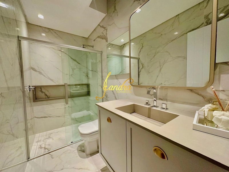 Sobrado mobiliado e decorado com 05 suítes e piscina em concreto: 42ª foto da galeria de imagens do imóvel