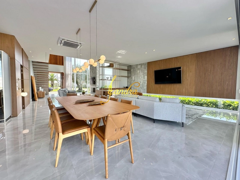 Sobrado mobiliado e decorado com 05 suítes e piscina em concreto: 29ª foto da galeria de imagens do imóvel
