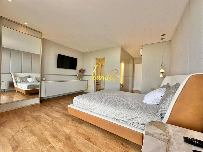 Sobrado mobiliado e decorado com 05 suítes e piscina em concreto: 5ª foto da galeria de imagens do imóvel