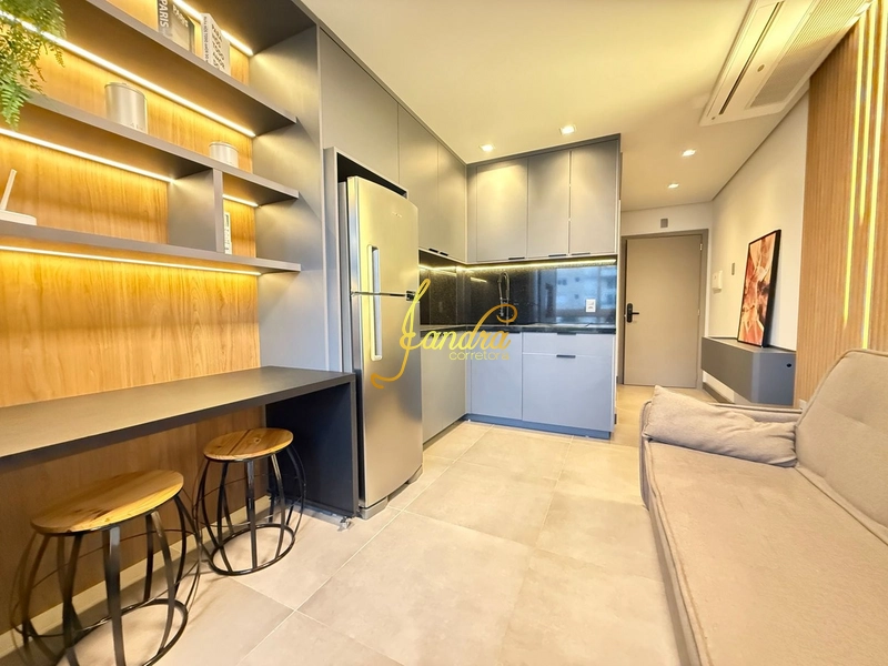 Loft de frente para avenida e com box Mobiliado e decorado: 1ª foto da galeria de imagens do imóvel