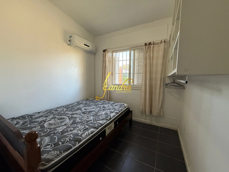 Casa perto do mar, no centro com 04 dormitórios: 22ª foto da galeria de imagens do imóvel