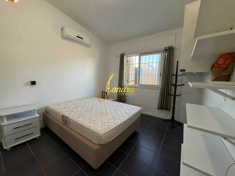 Casa perto do mar, no centro com 04 dormitórios: 8ª foto da galeria de imagens do imóvel