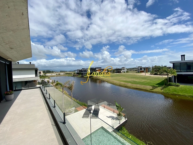 Sobrado mobiliado e decorado, beira Lago: 16ª foto da galeria de imagens do imóvel