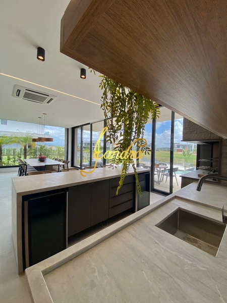 Sobrado mobiliado e decorado, beira Lago: 31ª foto da galeria de imagens do imóvel