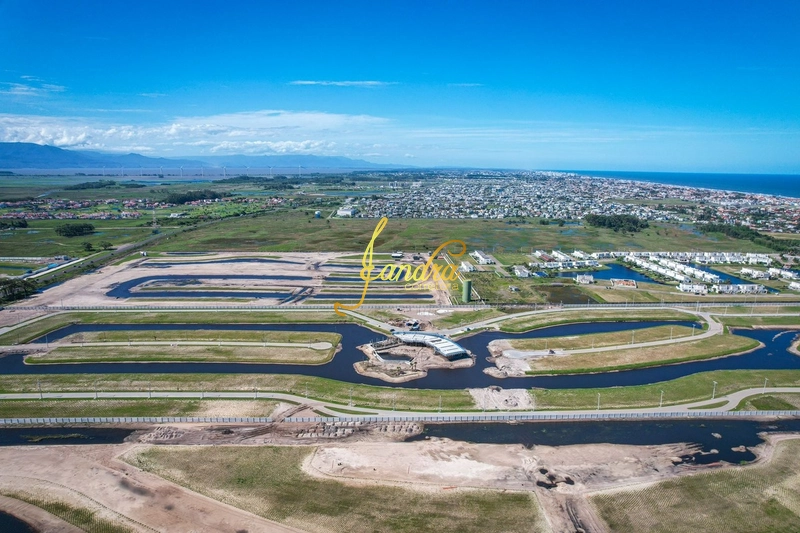 Lote no Condomínio Zen Beira Lago COM 301M2: 2ª foto da galeria de imagens do imóvel