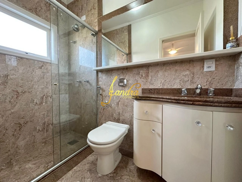 Excelente sobrado no condominio Lagos com Piscina e 04 suites: 10ª foto da galeria de imagens do imóvel