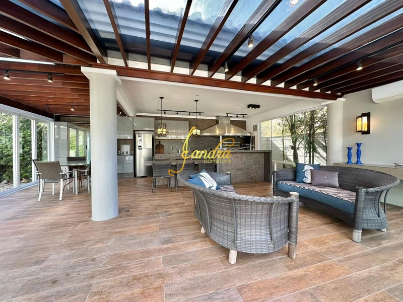 Excelente sobrado no condominio Lagos com Piscina e 04 suites: 12ª foto da galeria de imagens do imóvel