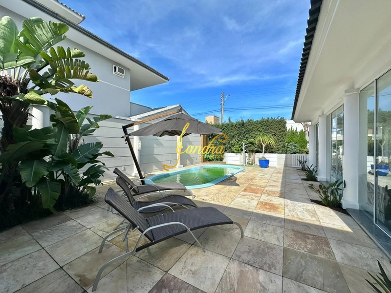 Excelente sobrado no condominio Lagos com Piscina e 04 suites: 6ª foto da galeria de imagens do imóvel