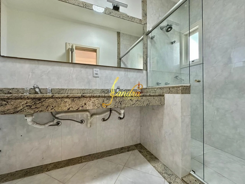 Excelente sobrado no condominio Lagos com Piscina e 04 suites: 18ª foto da galeria de imagens do imóvel