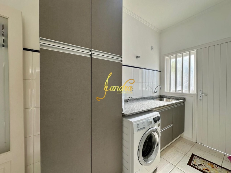Excelente sobrado no condominio Lagos com Piscina e 04 suites: 31ª foto da galeria de imagens do imóvel