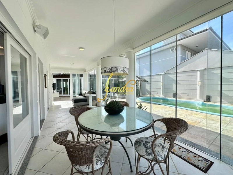 Excelente sobrado no condominio Lagos com Piscina e 04 suites: 11ª foto da galeria de imagens do imóvel
