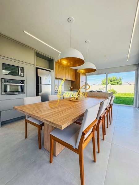 Sobrado com piscina, 05 suítes: 8ª foto da galeria de imagens do imóvel