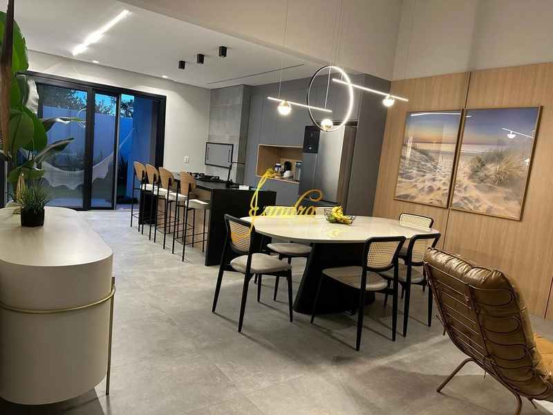 Casa térrea mobiliada e decorada 04 suítes e área construída de 155m2: 10ª foto da galeria de imagens do imóvel